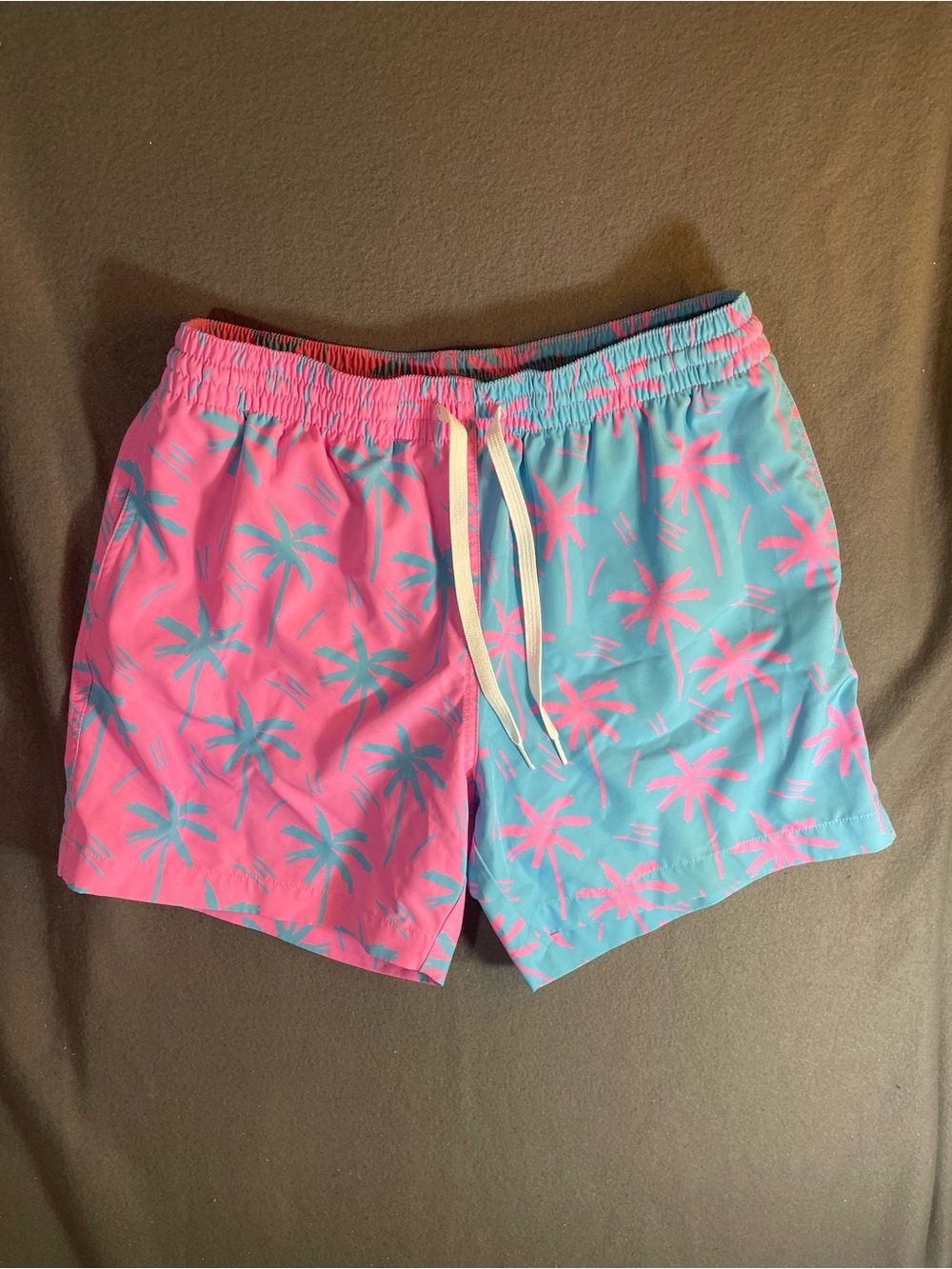 Chubbies Palm Tree Split Colorblock Swim Trunks 5.5" M